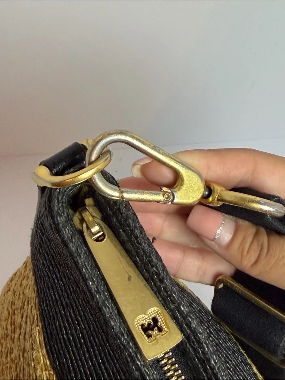 Eric Javits Woven Escape Shoulder bag in a Black and Natural Straw Colorway